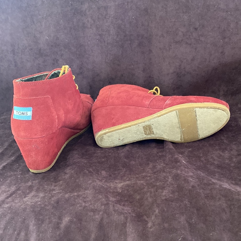 Burgundy Toms Wedges - Picture 5 of 6